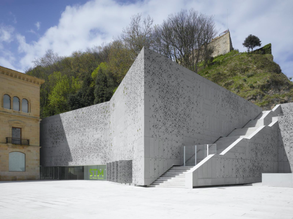 Grüne Mauer in San Sebastian