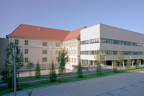 Institut für molekulare Infektionsbiologie und Rudolf-Virchow-Institut Universität Würzburg