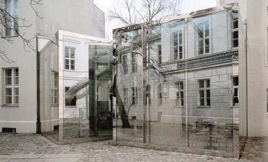 Café Bravo und Kunst Werke