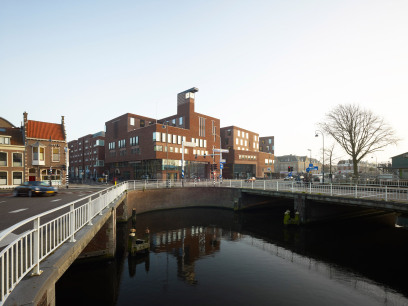 Raakspoort – Rathaus und Multiplex-Kino