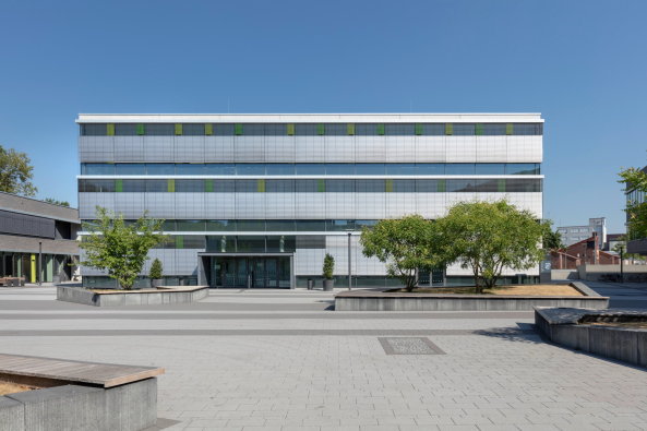 Campus mit Kopf