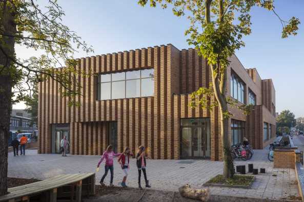 Backstein-Montessori