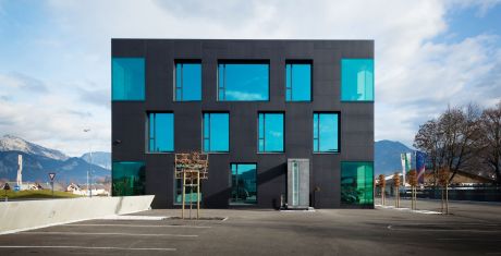 Büro- und Verwaltungsgebäude der H. Junger Bau GmbH, Irdning