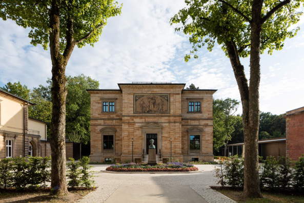 Staab Architekten und hg merz