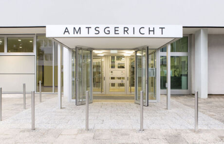 Umbau Windfang, Sicherheitsschleuse, Foyer und Sitzungssäle Amtsgericht Leverkusen