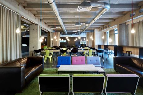 Zalando Innovation Lab / Shuttle und Food Court