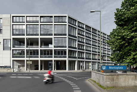 Aufbau Haus 84, Berlin