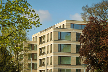 Mehrfamilienhaus am grossen Garten
