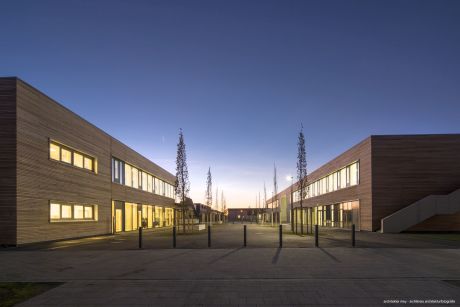 Grundschule mit 2 Kitas in Poing