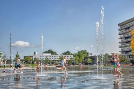 Raadhuisplein, Emmen, NL