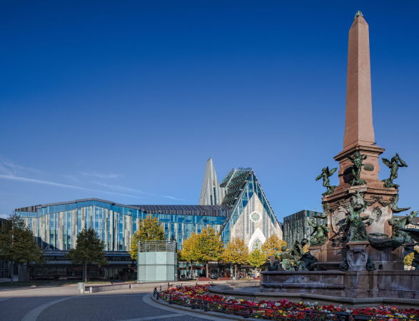 Zeitschichten am Augustusplatz