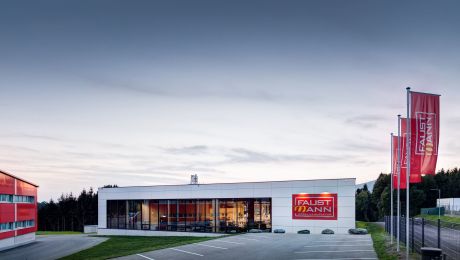 Produktionshalle Tischlerei-Faustmann