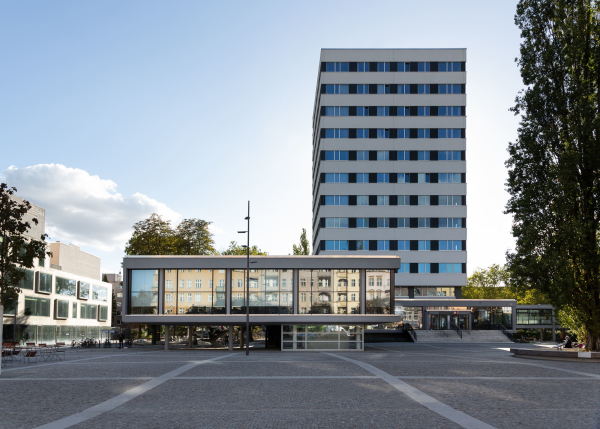 Neue Fassade für Fritz Bornemanns Rathaus-Erweiterung