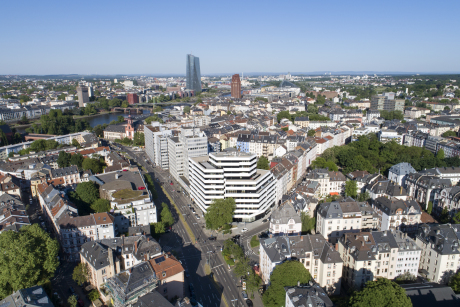 Wohnhochhaus in Sachsenhausen