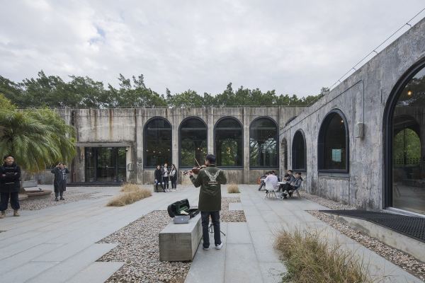 Lernen in der Industrieruine