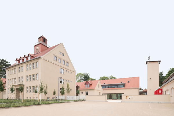 Vom Einzelbau zum Schulcampus