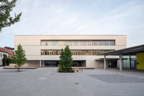 Sport im Keller und auf dem Dach