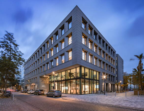 Neue Arbeitswelt am MedienHafen
