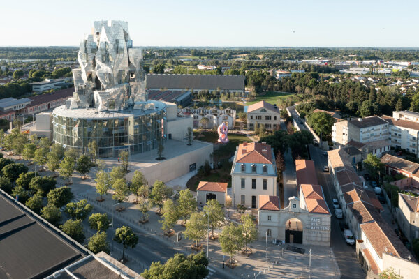 Schillernder Gehry in Arles