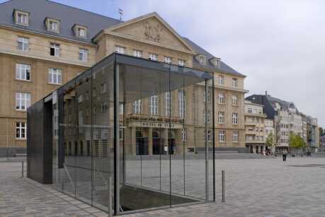RATHAUSPLATZ – ESCH