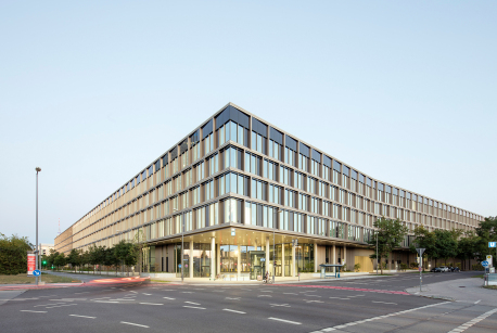 Mantelbebauung Busbetriebshof Hybrid.M, München-Moosach