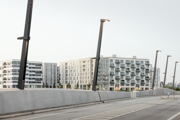 Holz unter Keramik