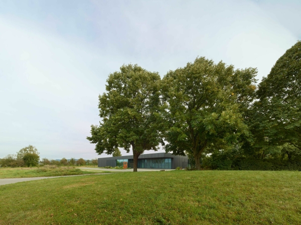 Kontemplativ in Stahl