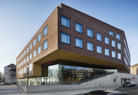 Hotel am Erzbergerufer