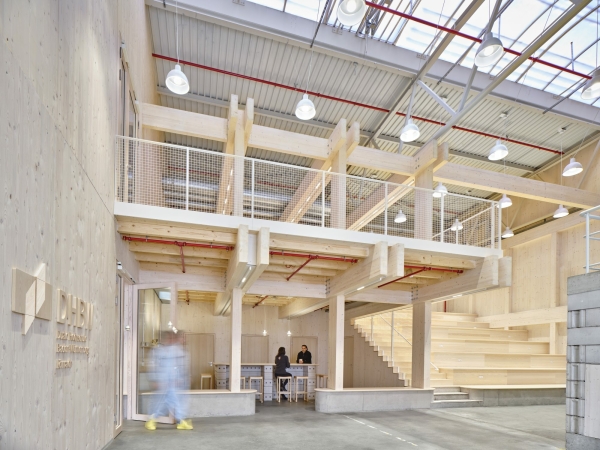 Minimalinvasiv in der Siza-Halle