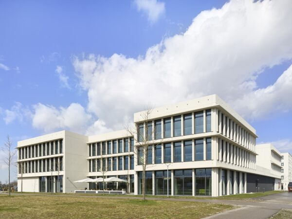 Weißbeton mit Isarkiesel