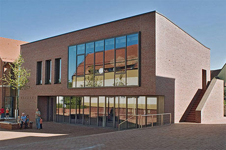 Neue Ortsmitte Gosheim, Umbau des Rathauses